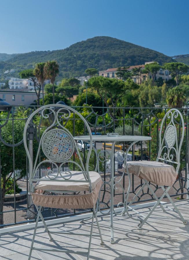 Alloggio Nuovissimo Al Centro E Rilassante Ischia Zewnętrze zdjęcie
